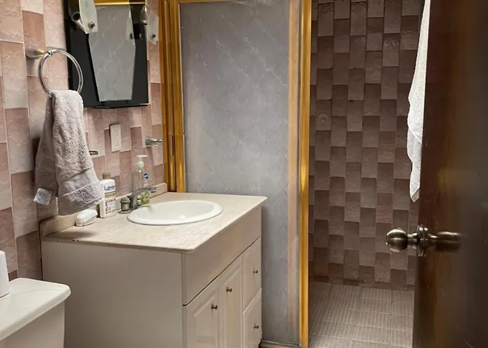 Habitación Con Baño Compartido